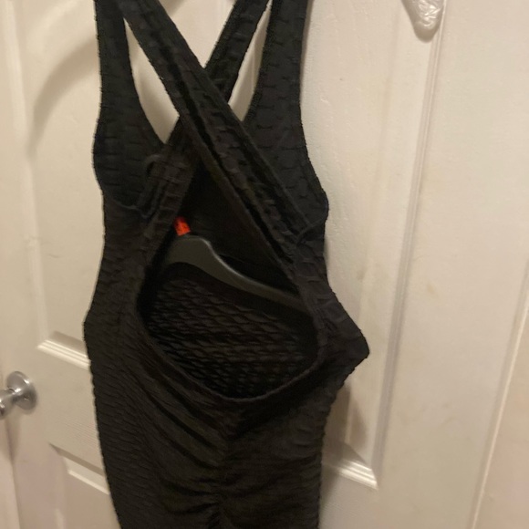 XJ Boost Ladies Size Large or Extra Large runs small very fitted one piece set - Picture 7 of 10